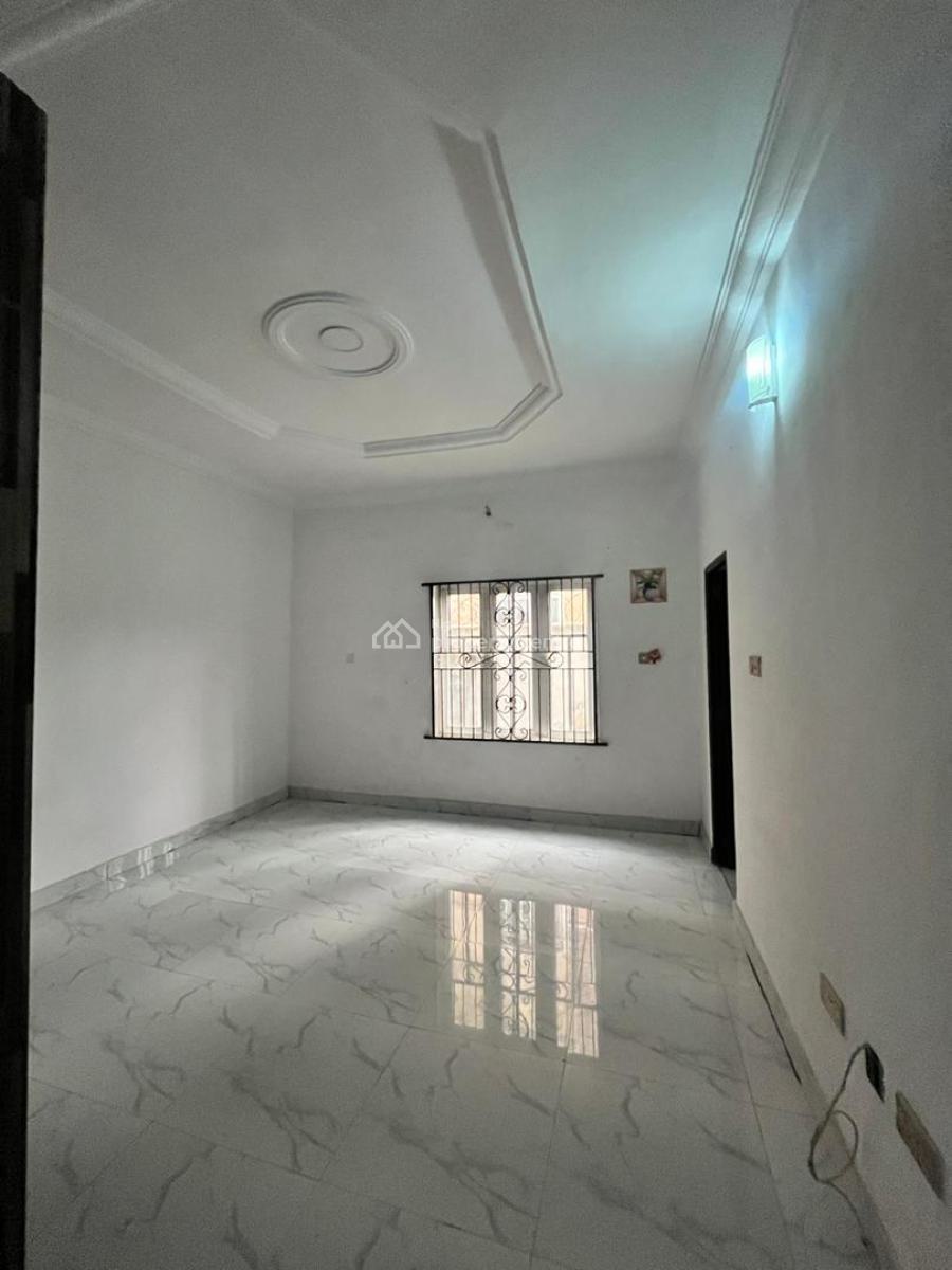 3 Bedroom Apartment in a Good Neighborhood, Ilaje, Ilaje, Ajah, Lagos, Flat / Apartment for Rent