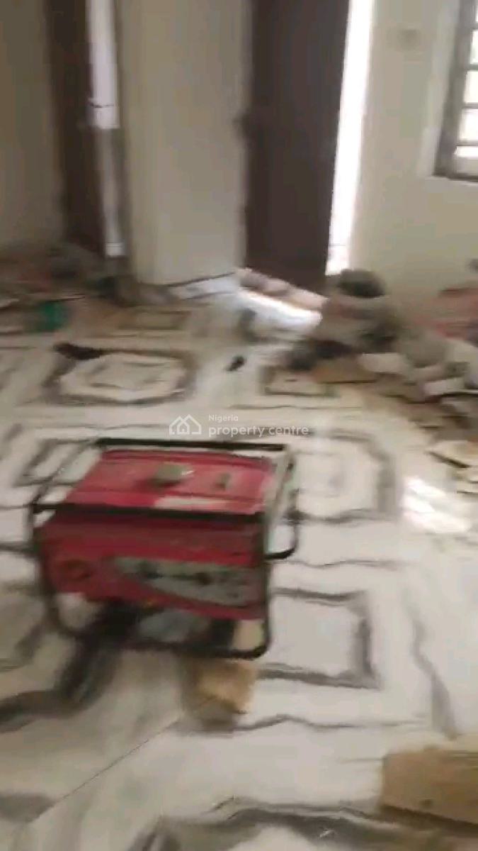 Standard and Spacious Mini Flat, Ladilak, Shomolu, Lagos, Mini Flat (room and Parlour) for Rent