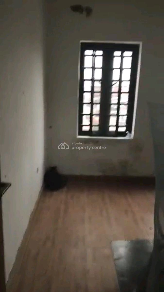 Standard and Spacious Mini Flat, Ladilak, Shomolu, Lagos, Mini Flat (room and Parlour) for Rent