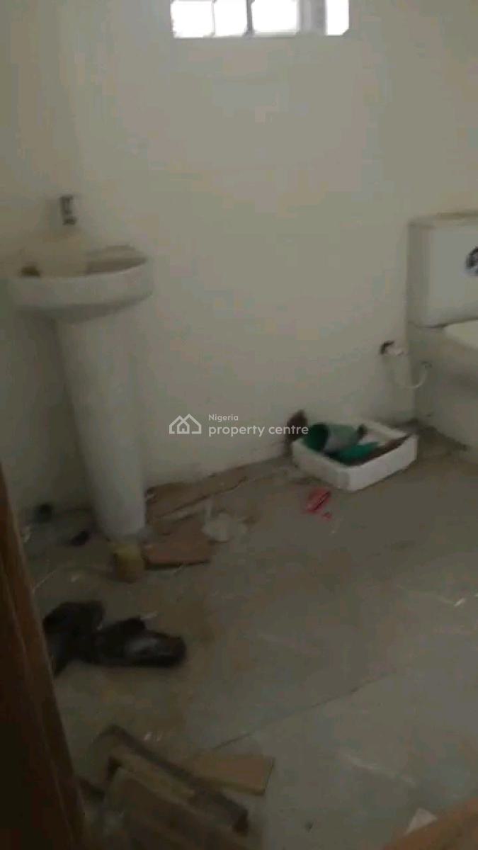 Standard and Spacious Mini Flat, Ladilak, Shomolu, Lagos, Mini Flat (room and Parlour) for Rent