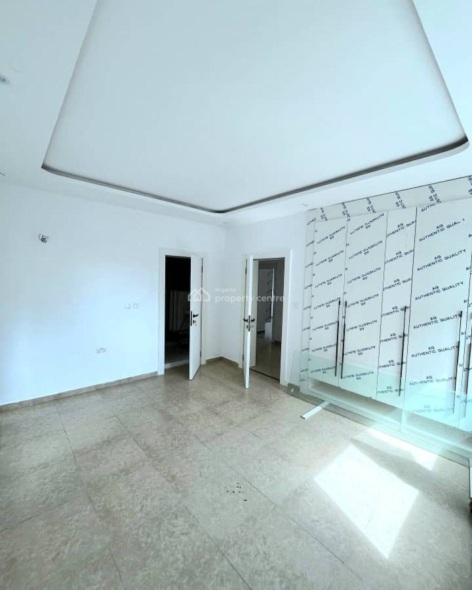 Spacious 3-bedroom Apartment, Lekki Phase 1, Lekki, Lagos, Flat / Apartment for Sale