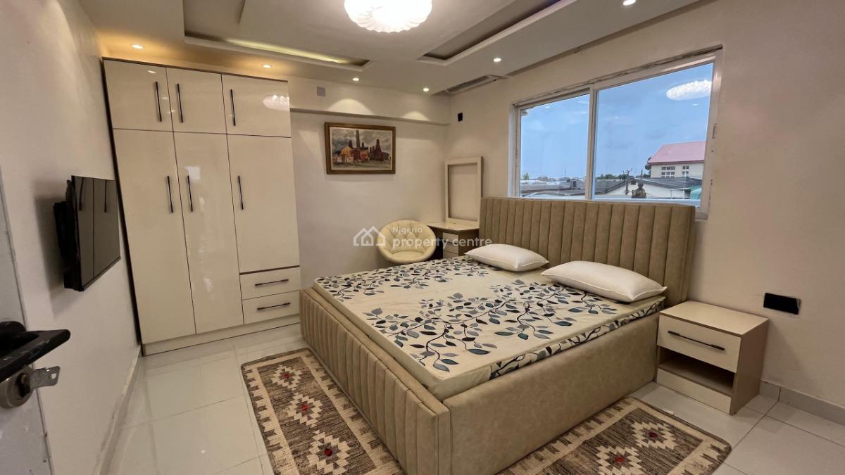 1 Bedroom Apartment, Surulere, Lagos, Mini Flat (room and Parlour) Short Let