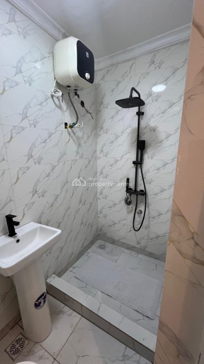 1 Bedroom Apartment, Surulere, Lagos, Mini Flat (room and Parlour) Short Let