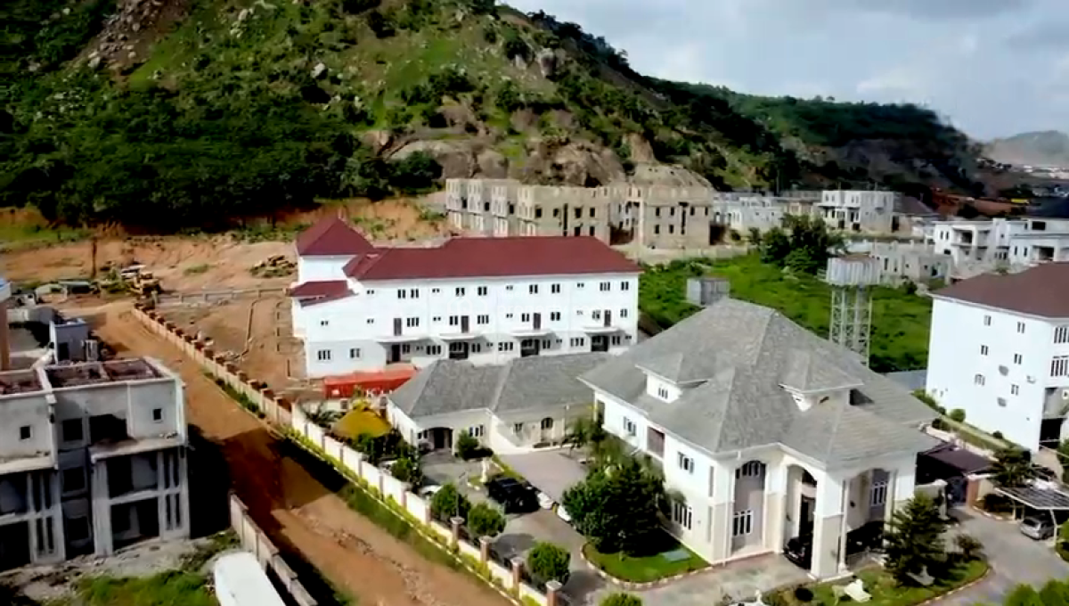 Luxury 4 Bedroom Terrace Duplex, M.t Mbu Close, Mamman Kontagora Cres, Via Aminu Sale Road, Katampe Extension, Katampe, Abuja, Terraced Duplex for Sale