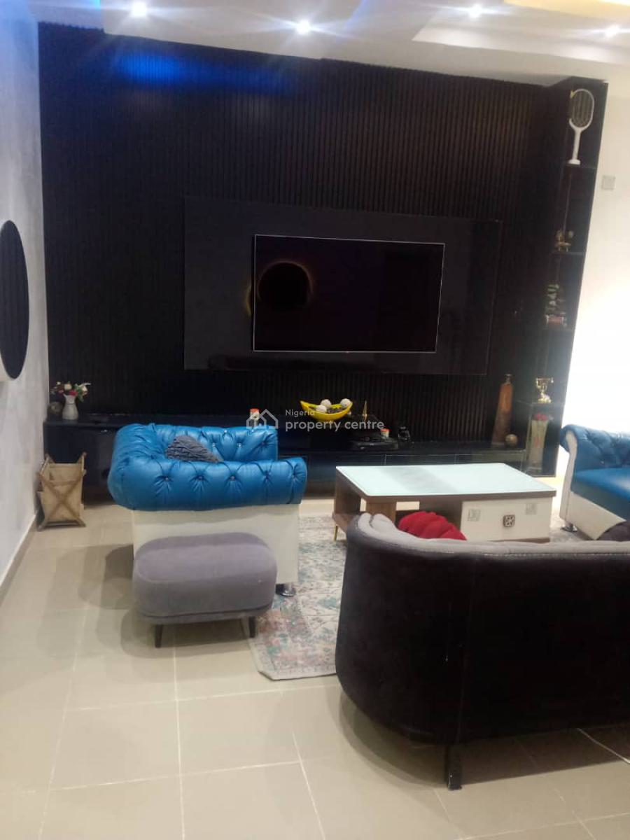 2 Bedroom Apartment, 18 Massenya Close, Zone 6, Wuse, Abuja, Flat / Apartment Short Let