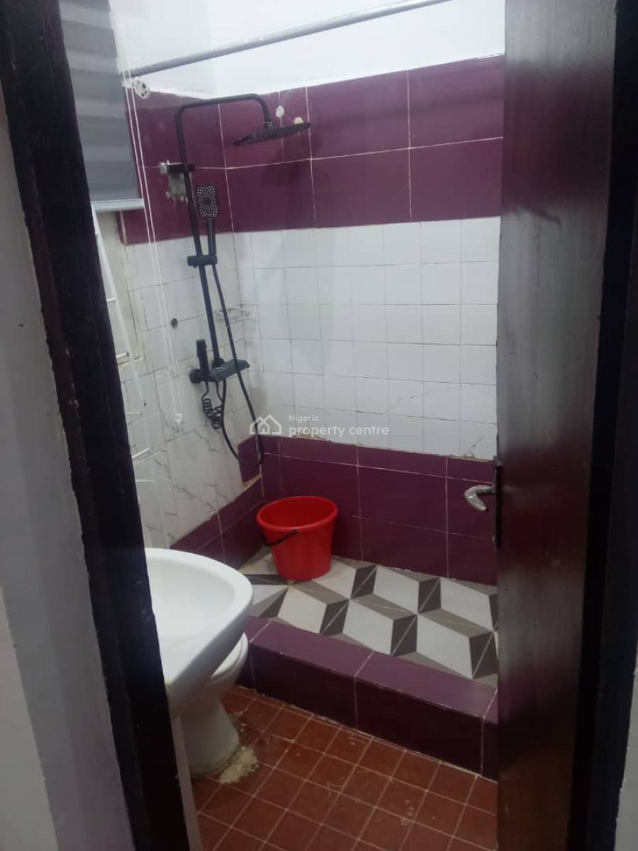 2 Bedroom Apartment, 18 Massenya Close, Zone 6, Wuse, Abuja, Flat / Apartment Short Let