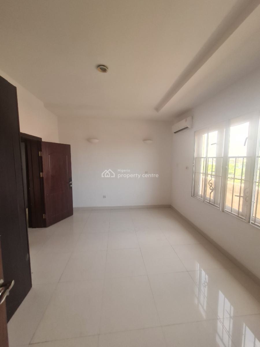 3 Bedroom Flat, Lekki Phase 1, Lekki, Lagos, Flat / Apartment for Rent