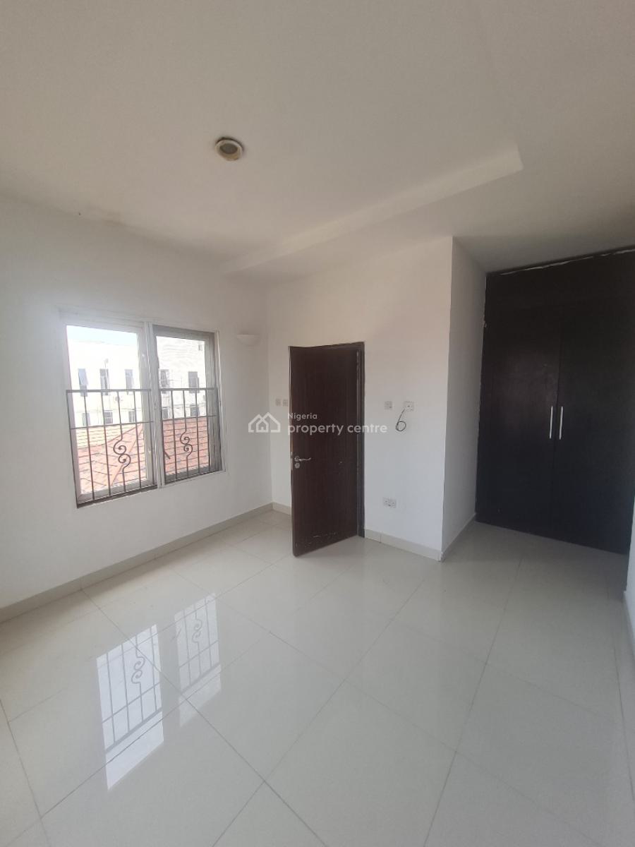 3 Bedroom Flat, Lekki Phase 1, Lekki, Lagos, Flat / Apartment for Rent
