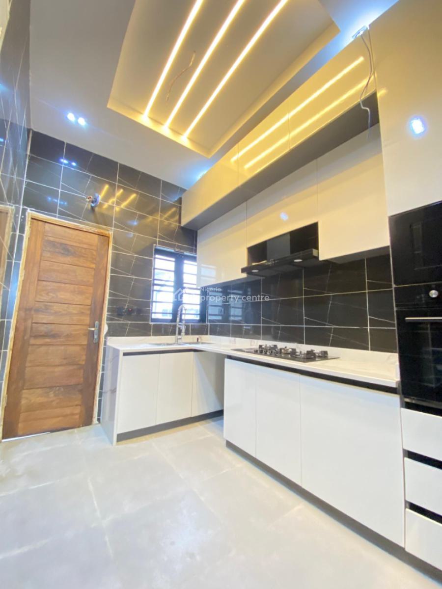 Beautiful and Sharp 4bedroom, Ikota Gra, Ajah, Lagos, Terraced Duplex for Rent