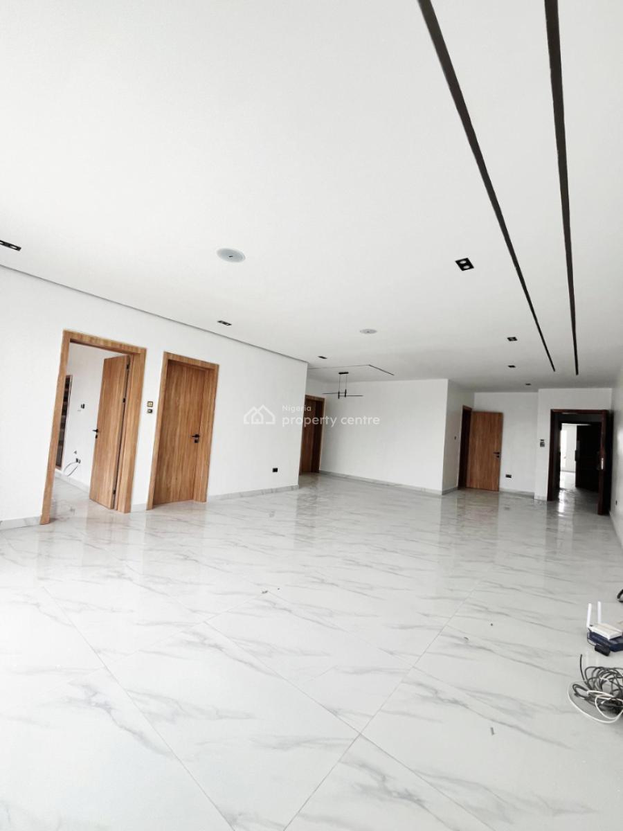 Opulent 2 Bedroom Apartment, Lekki Phase 1, Lekki, Lagos, Flat / Apartment for Sale