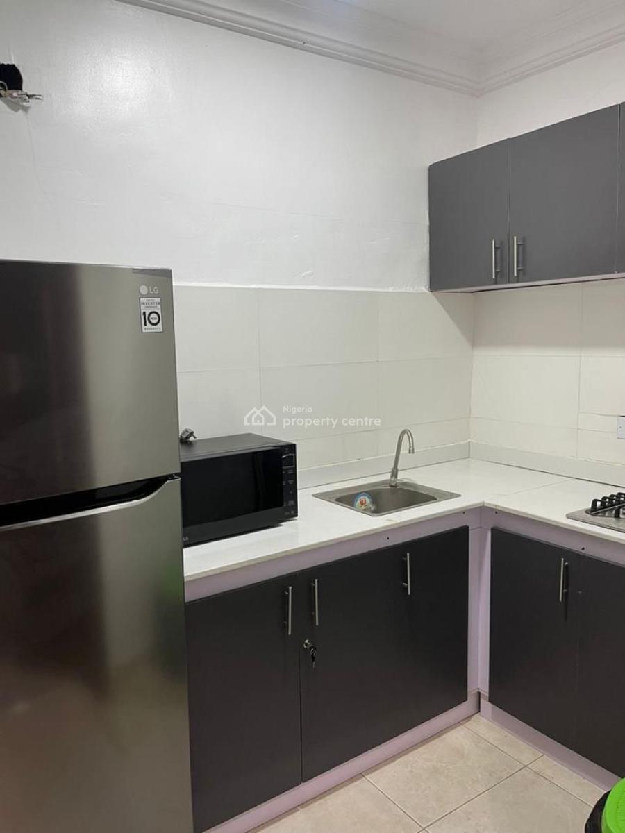Beautiful 1 Bedroom Apartment, Lekki Phase 1, Lekki, Lagos, Mini Flat (room and Parlour) Short Let