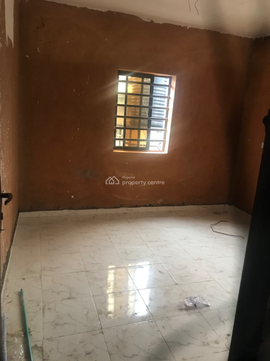 Mini Flat, Off Market Street, Shomolu, Lagos, Mini Flat (room and Parlour) for Rent