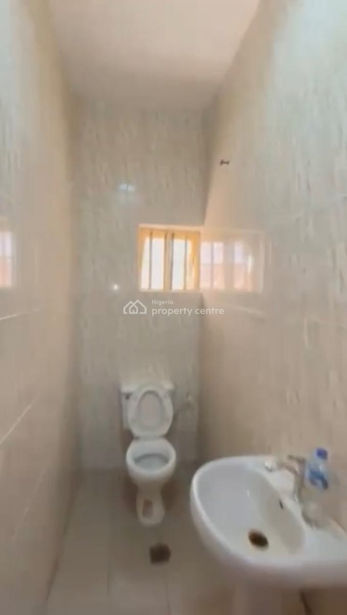 2 Bedroom Apartment, Olokonla, Ajah, Lagos, Flat / Apartment for Rent