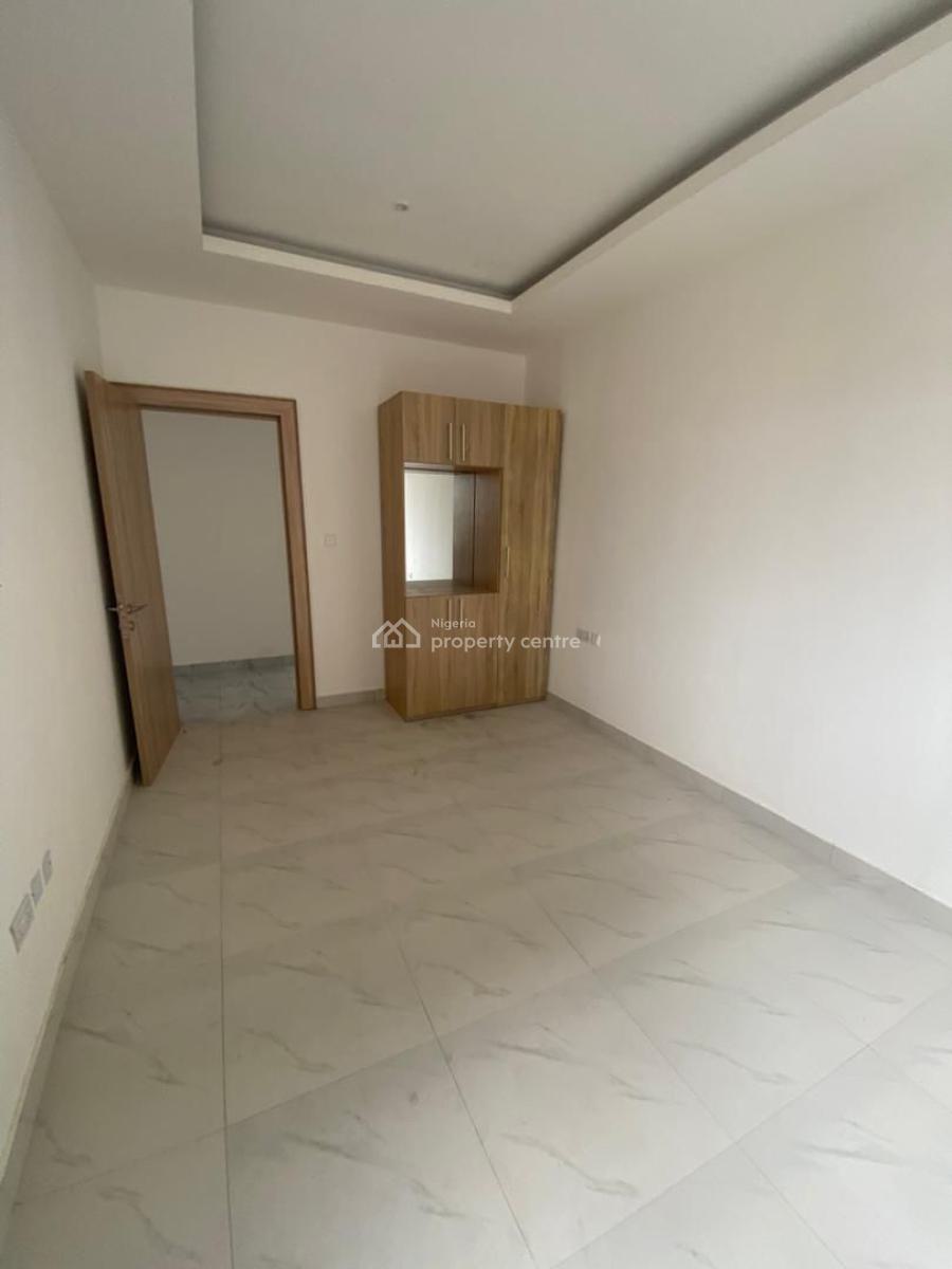 2 Bedroom Apartment with Swimming Pool, Gym Elevator, Off Freedom Way, Lekki Phase 1, Lekki, Lagos, Flat / Apartment for Rent