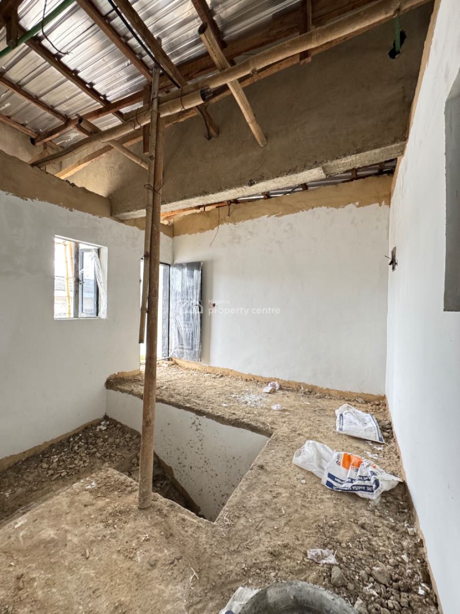 Luxurious 3 Bedroom Terrace Duplex with Bq, Surulere, Surulere, Lagos, Terraced Duplex for Sale