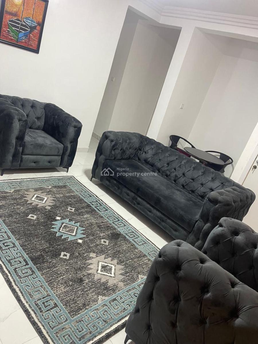 Lovely 2 Bedroom Apartment, Akinwunmi Street Alagomeji Yaba,lagos, Yaba, Lagos, Flat / Apartment for Sale
