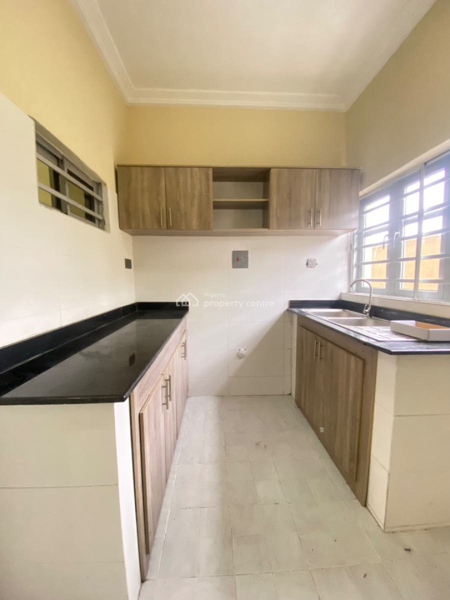 2 Bedroom Apartment, Ogombo, Ogombo, Ajah, Lagos, Flat / Apartment for Rent