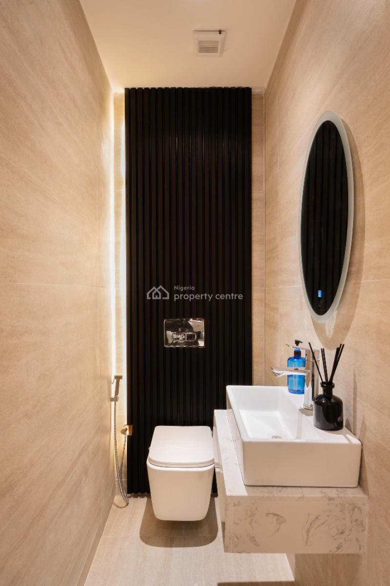 Newly Furnished Luxurious 4 Bedroom Apartment with a Private Bedroom, Lekki Phase 1, Lekki, Lagos, Flat / Apartment Short Let