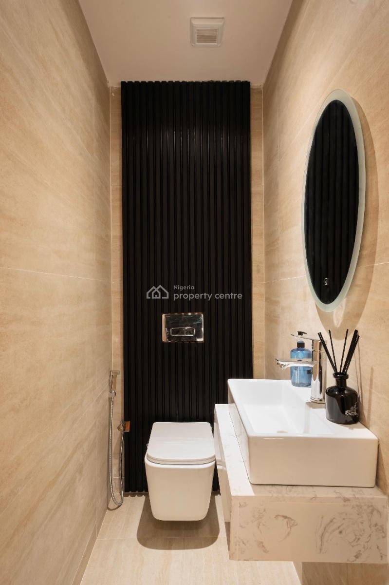 Newly Furnished Luxurious 4 Bedroom Apartment with a Private Bedroom, Lekki Phase 1, Lekki, Lagos, Flat / Apartment Short Let