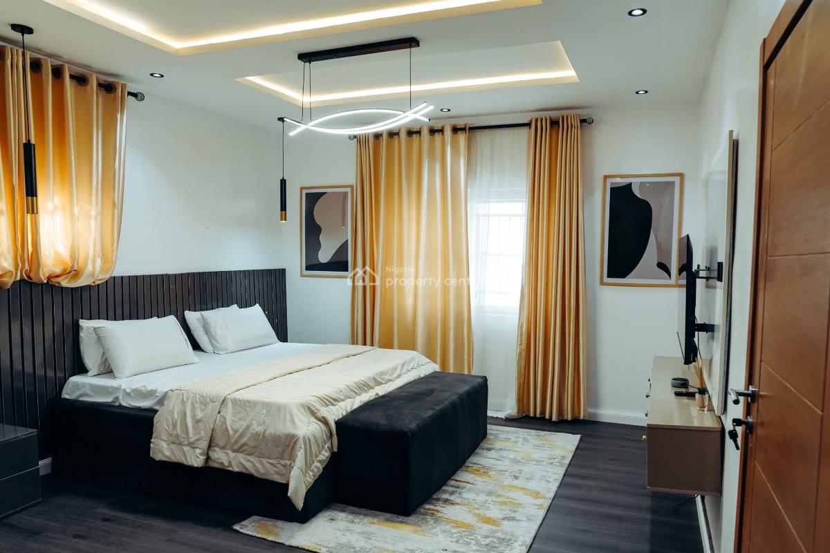 Brand 2 Bedroom Maisonette with Ps5 and Swimming Pool ‍️, Lekki Phase 1, Lekki, Lagos, Flat / Apartment Short Let