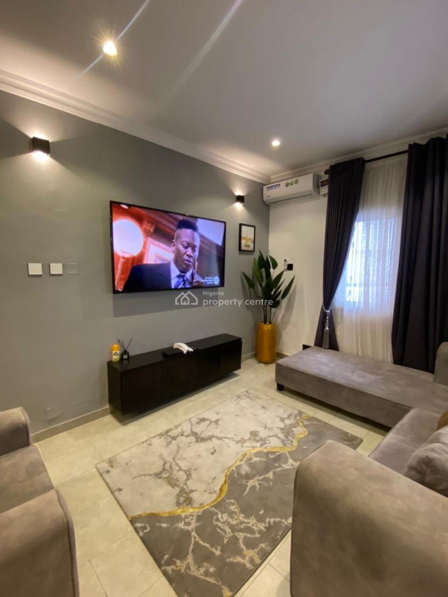 2bedroom with Snooker, Tennis, Pool and Gym Available From Tomorrow, Lekki Phase 1, Lekki, Lagos, Flat / Apartment Short Let