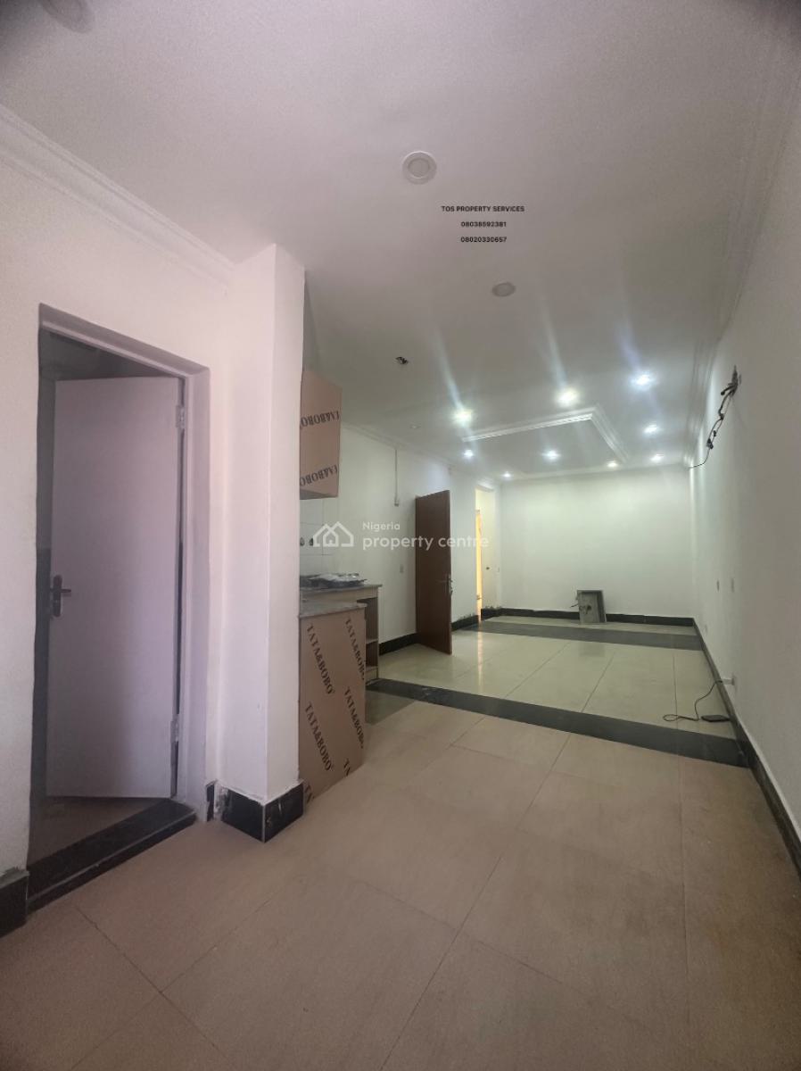 Spacious 2 Bedroom Flat for Commercial/residential, Admiralty Axis, Lekki Phase 1, Lekki Phase 1, Lekki, Lagos, Flat / Apartment for Rent