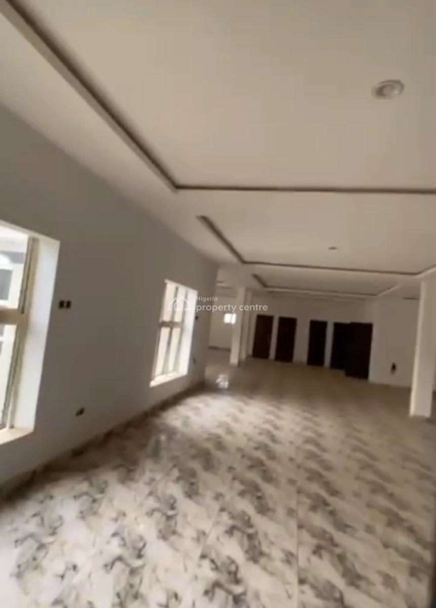 3 Floors Purpose Built Premium Conplex, Asokoro District, Abuja, Plaza / Complex / Mall for Sale