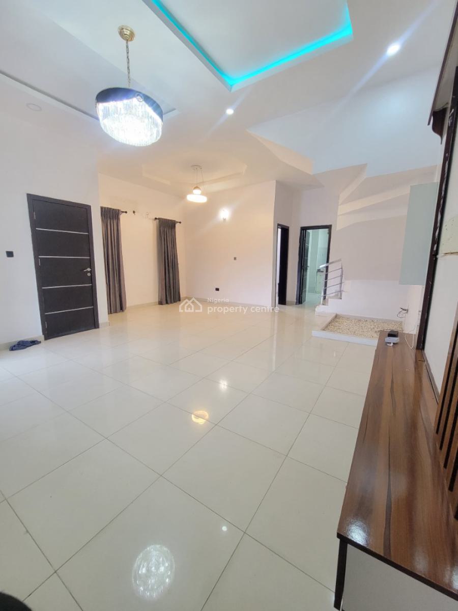 Standard and Sharp 4bedroom Duplex, Forth Avenue Estate, Ajah, Lagos, Semi-detached Duplex for Rent