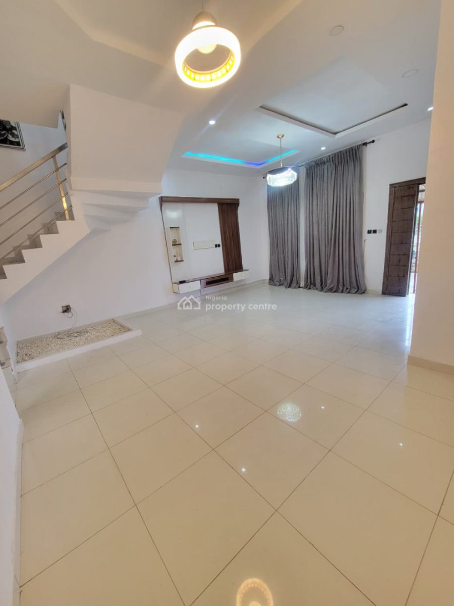 Standard and Sharp 4bedroom Duplex, Forth Avenue Estate, Ajah, Lagos, Semi-detached Duplex for Rent