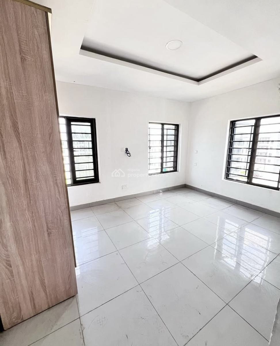 Beautiful 2 Bedroom Apartment with Sport Complex, Ikota, Mobile Road, Lekki, Lagos, Flat / Apartment for Rent