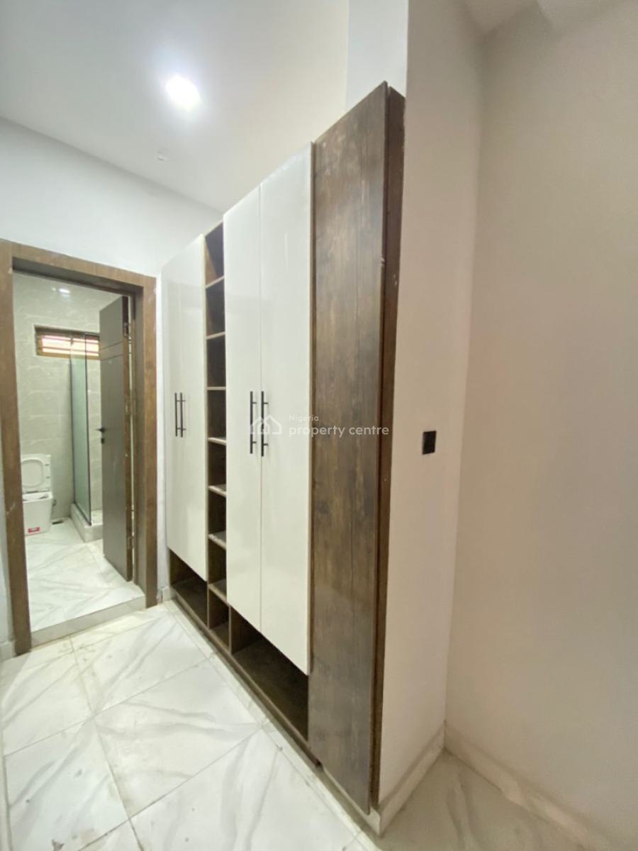 2 Bedroom Apartment with Private Backyard, Ikate, Lekki, Lagos, Flat / Apartment for Rent