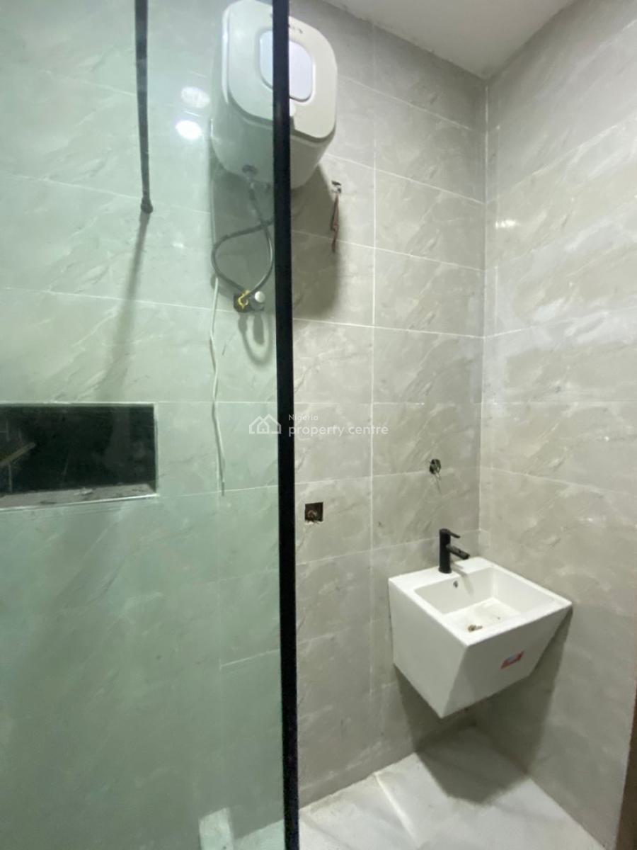 2 Bedroom Apartment with Private Backyard, Ikate, Lekki, Lagos, Flat / Apartment for Rent