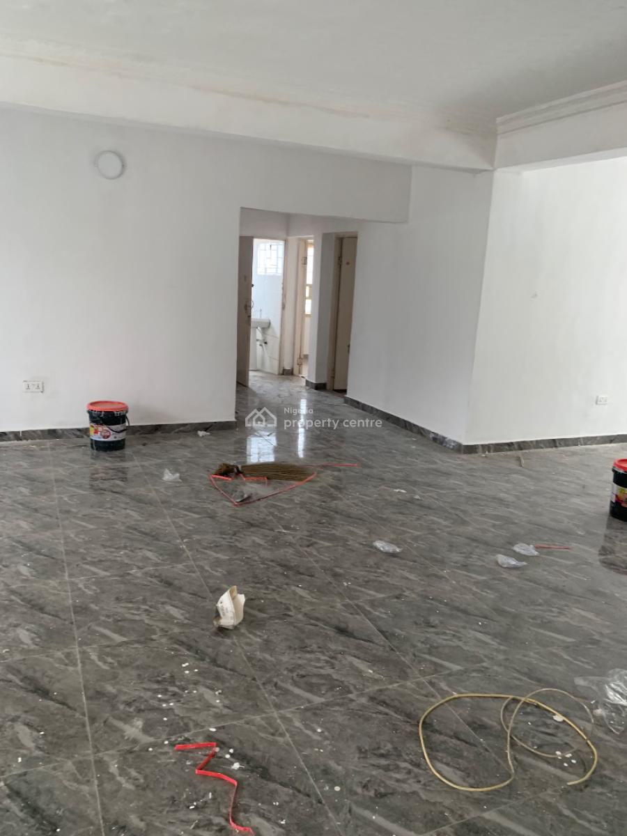 Well Maintained 6 Units of 3 Bedrooms Flat Facing a Commercial Road, Anthony, Maryland, Lagos, Office Space for Rent