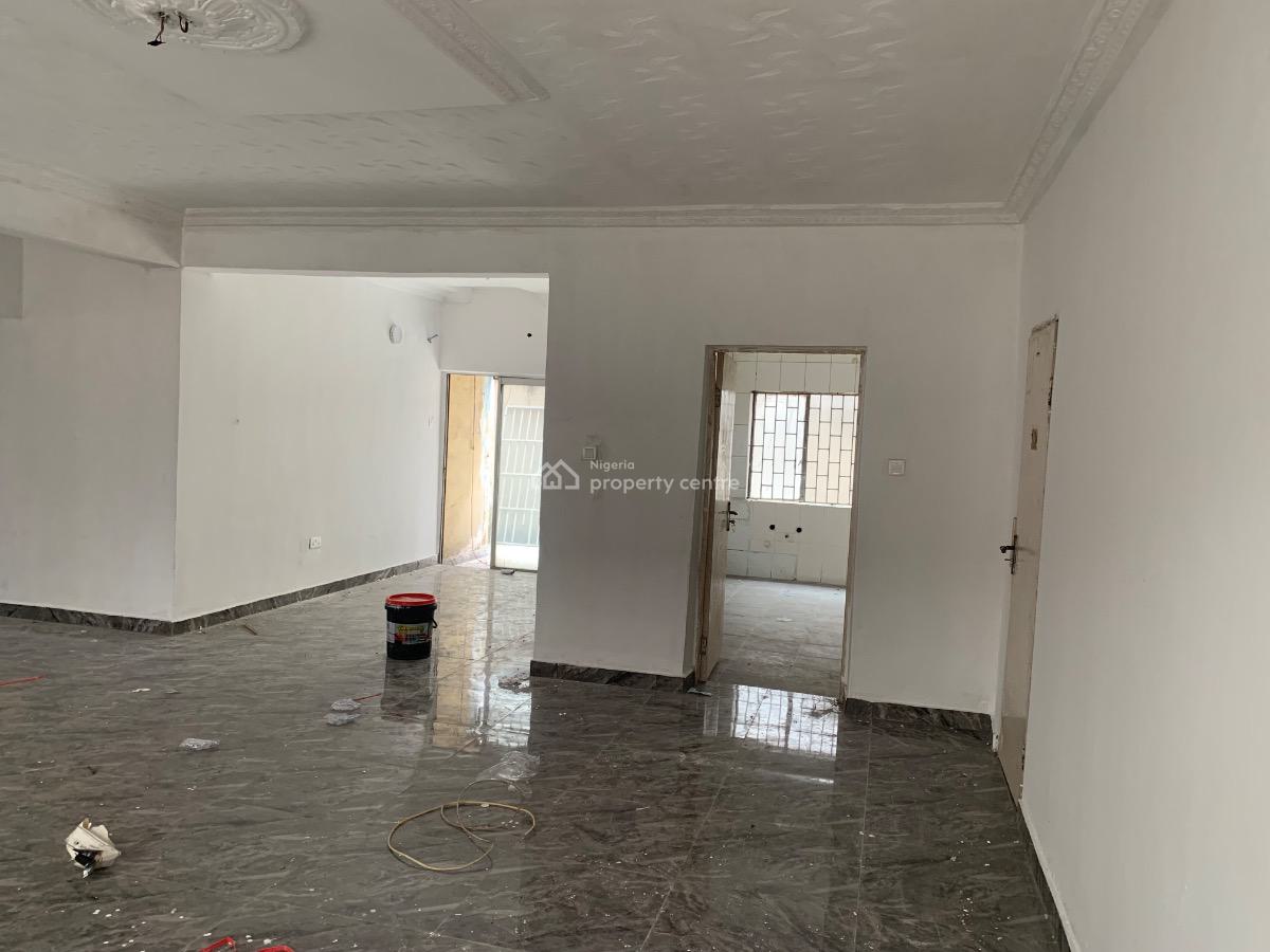 Well Maintained 6 Units of 3 Bedrooms Flat Facing a Commercial Road, Anthony, Maryland, Lagos, Office Space for Rent