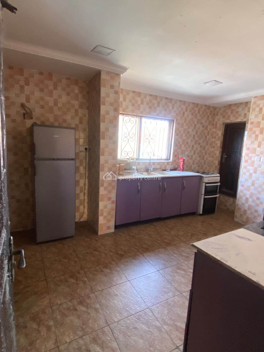 Luxury Serviced 3 Bedroom Flat  Very Soacious, Victoria Island Proper , in an Estate, Video Available, Victoria Island (vi), Lagos, Flat / Apartment for Rent