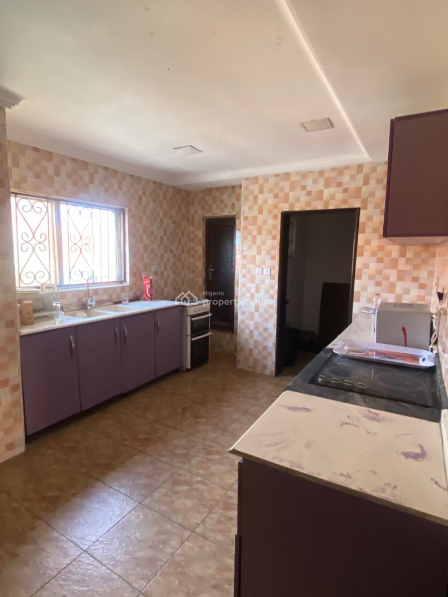 Luxury Serviced 3 Bedroom Flat  Very Soacious, Victoria Island Proper , in an Estate, Video Available, Victoria Island (vi), Lagos, Flat / Apartment for Rent
