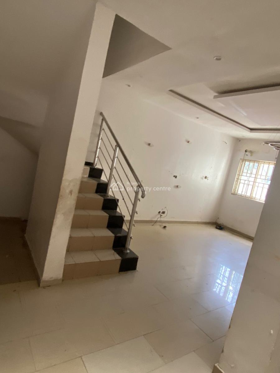 Lovely 2 Floors 4 Bedroom Terraced Duplex, Victoria Island , 11m , If Tenant Will Renovate, Victoria Island (vi), Lagos, Terraced Duplex for Rent