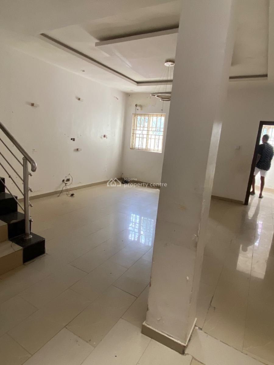 Lovely 2 Floors 4 Bedroom Terraced Duplex, Victoria Island , 11m , If Tenant Will Renovate, Victoria Island (vi), Lagos, Terraced Duplex for Rent