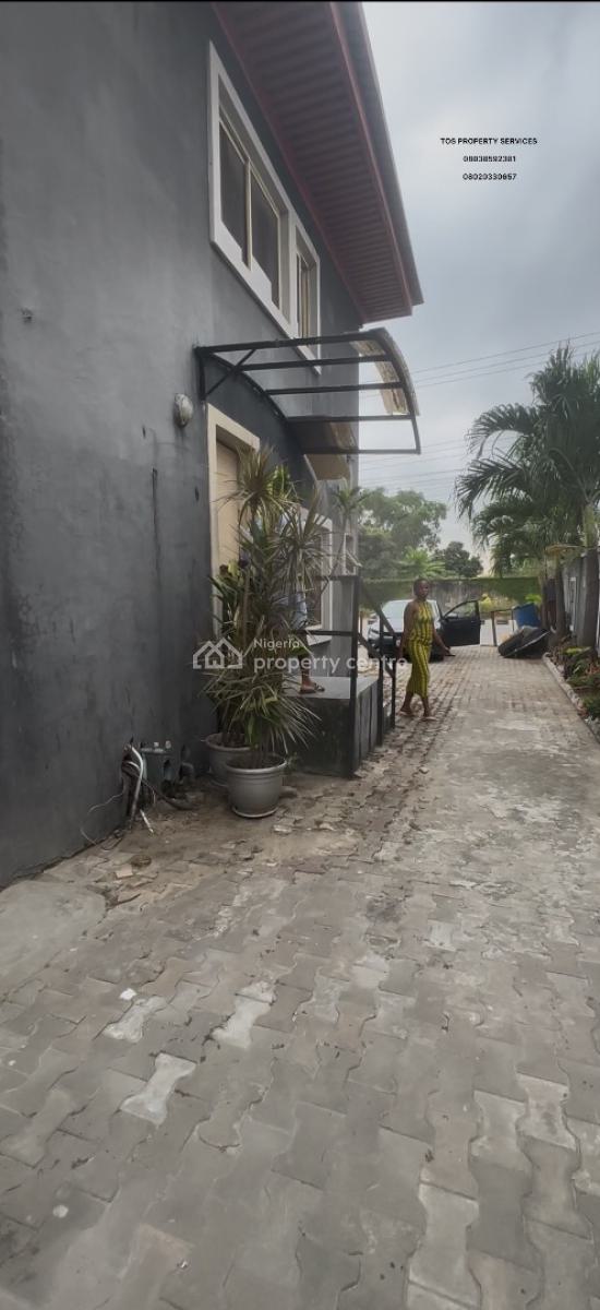5 Bedroom Fully Detached Duplex (self-compound), Facing a Busy Commercial Road @ Lekki Phase 1, Lekki Phase 1, Lekki, Lagos, Detached Duplex for Rent