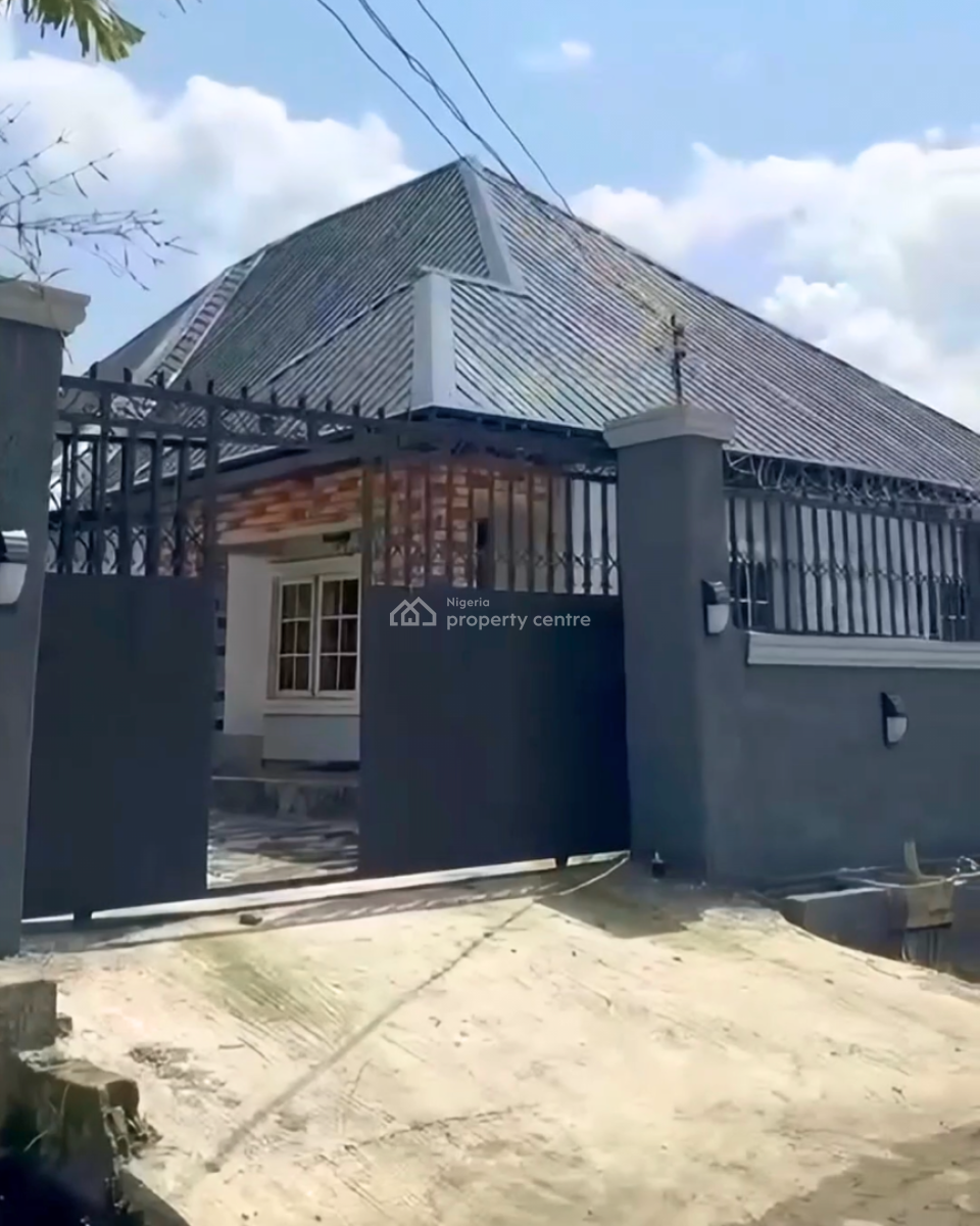 Standard 3 Bedroom Bungalow in a Gated Estate, Peter Odili Road, Trans Amadi, Port Harcourt, Rivers, Detached Bungalow for Sale