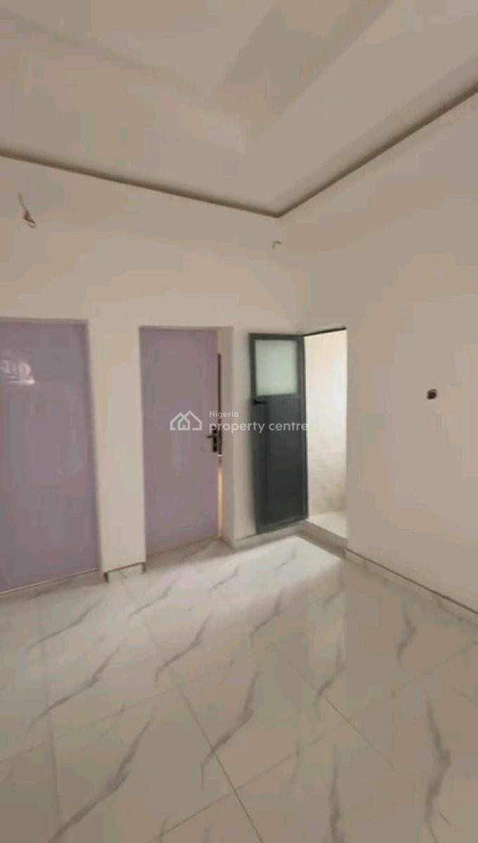 Very Spacious 2 Bedroom Apartment, Unilag Axis, Akoka, Yaba, Lagos, Flat / Apartment for Rent