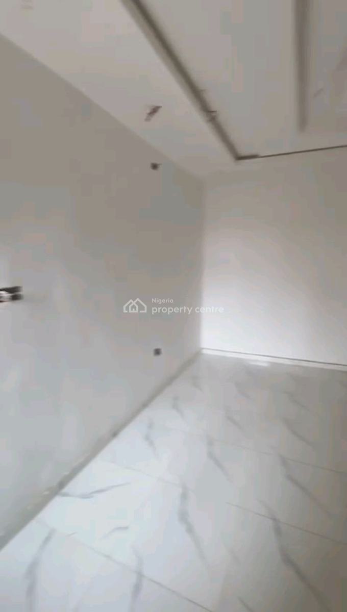 Very Spacious 2 Bedroom Apartment, Unilag Axis, Akoka, Yaba, Lagos, Flat / Apartment for Rent