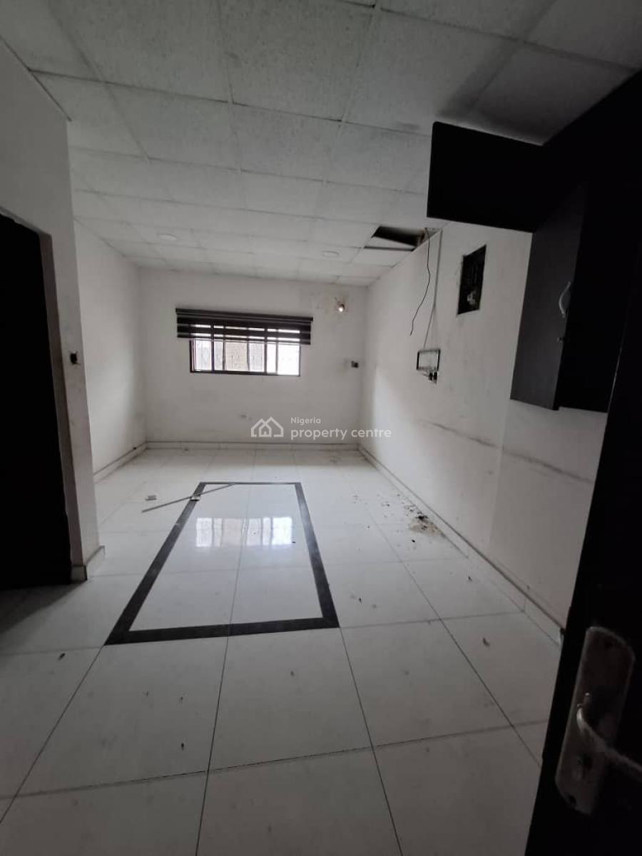 12-bedroom Detached House with 4 Servant Quarters, Victoria Island (vi), Lagos, Detached Duplex for Rent
