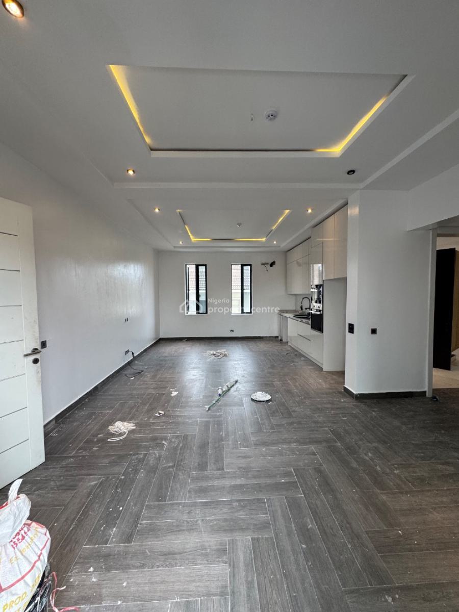 Well Maintained Mini Flat Apartment, Lekki Phase 1, Lekki, Lagos, Mini Flat (room and Parlour) for Rent