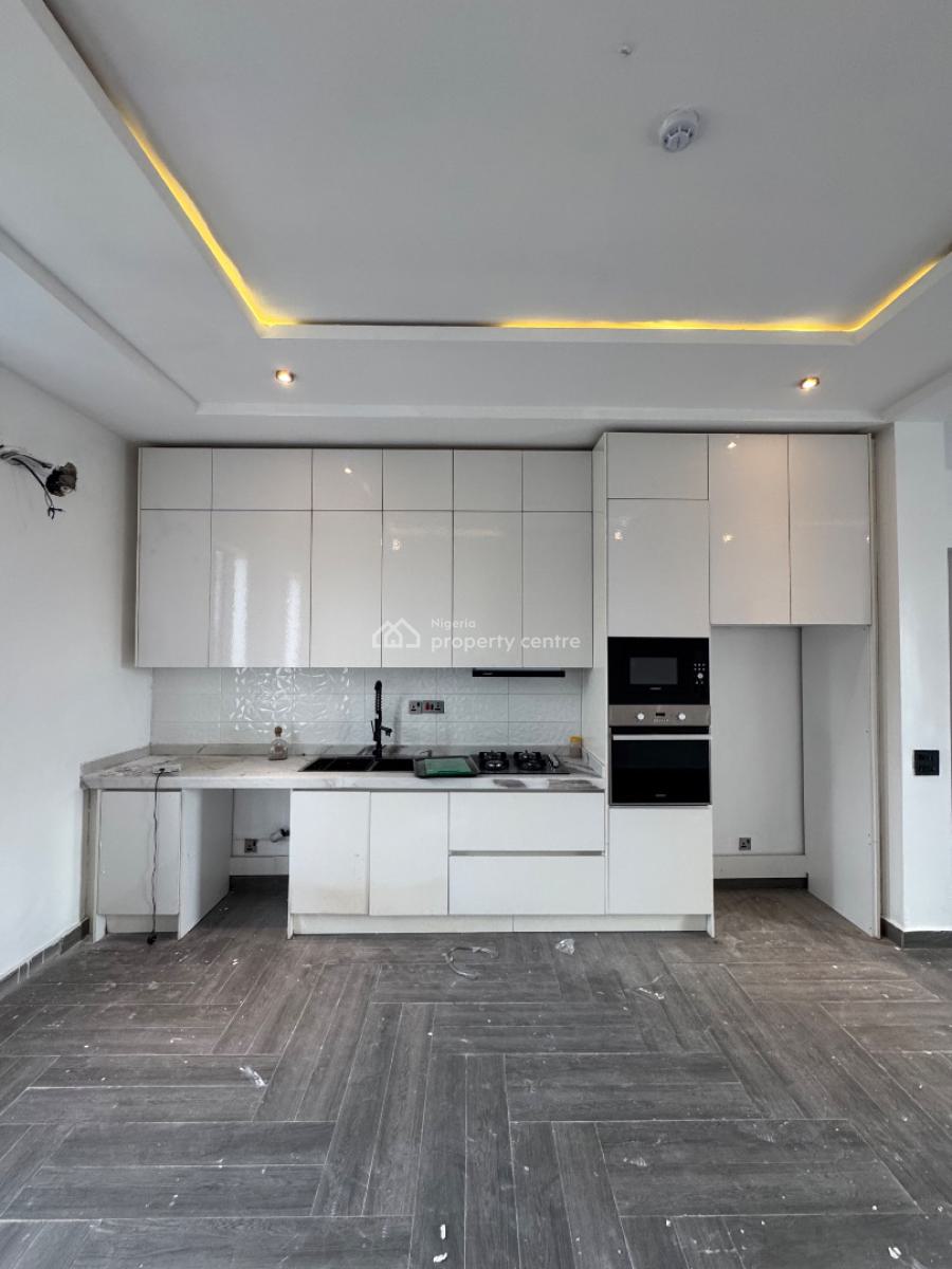 Well Maintained Mini Flat Apartment, Lekki Phase 1, Lekki, Lagos, Mini Flat (room and Parlour) for Rent