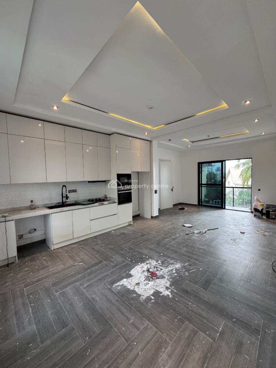 Well Maintained Mini Flat Apartment, Lekki Phase 1, Lekki, Lagos, Mini Flat (room and Parlour) for Rent
