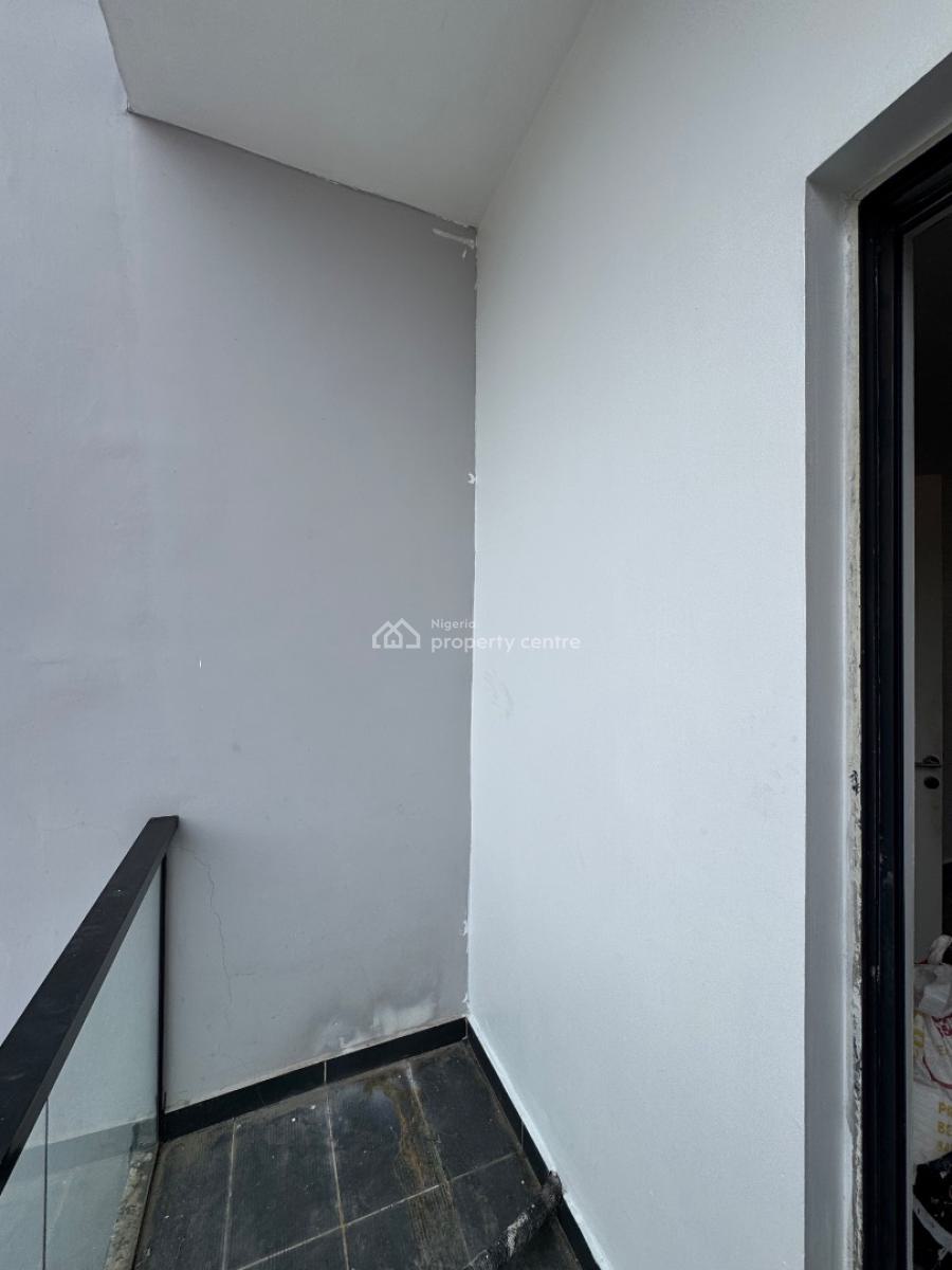 Well Maintained Mini Flat Apartment, Lekki Phase 1, Lekki, Lagos, Mini Flat (room and Parlour) for Rent