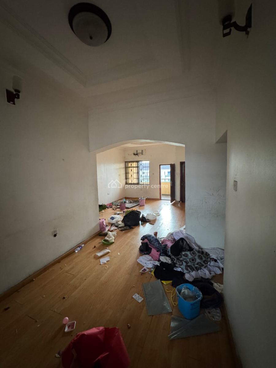 Well Maintained 2 Bedroom Apartment, Ikate, Lekki, Lagos, Flat / Apartment for Rent