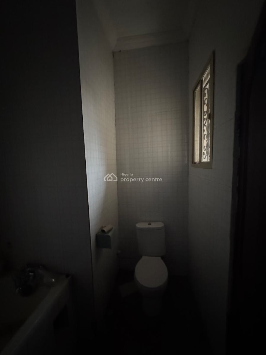 Well Maintained 2 Bedroom Apartment, Ikate, Lekki, Lagos, Flat / Apartment for Rent