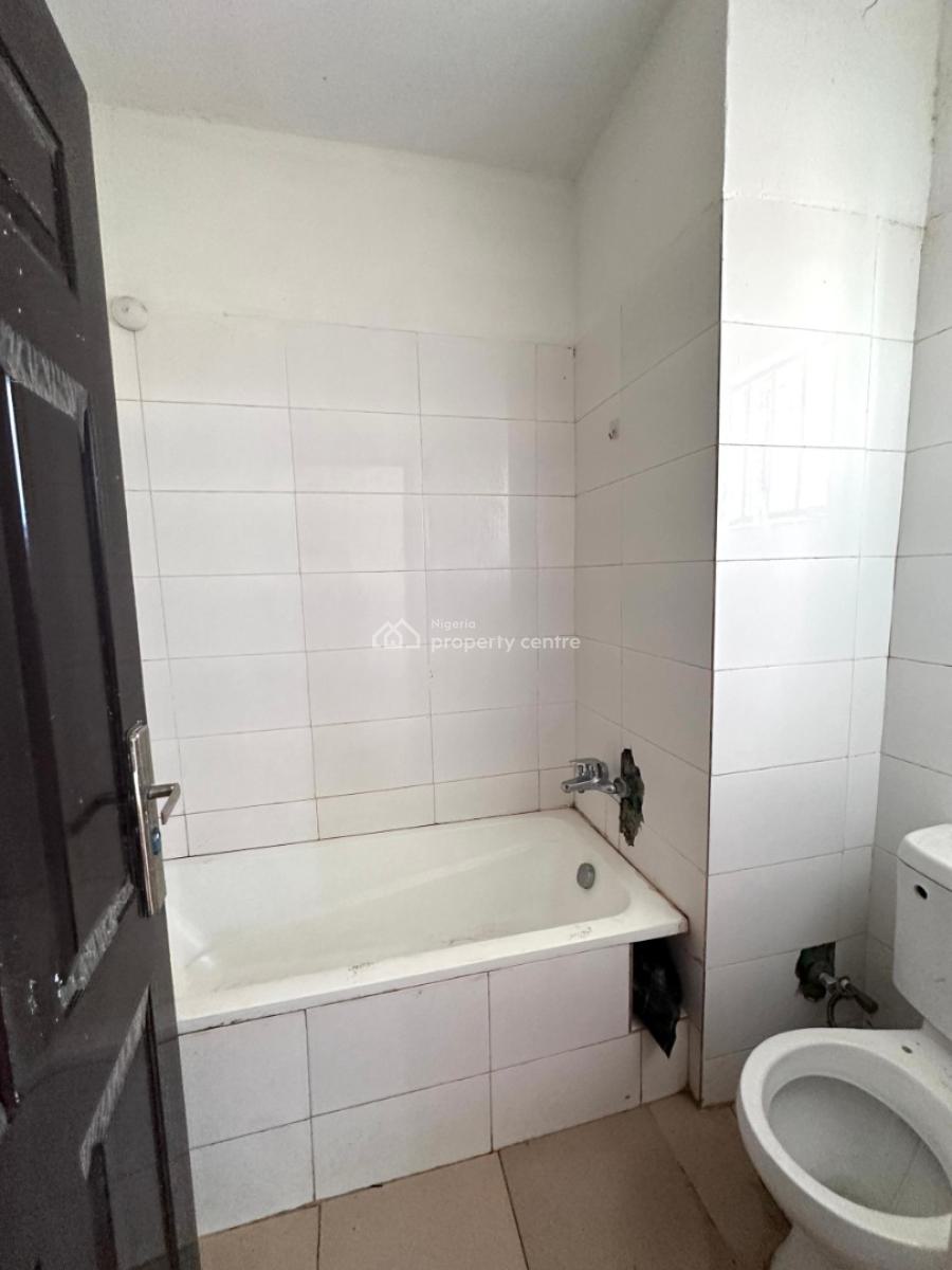 Well Finished 2 Bedroom Flat, Gwarinpa Extension, Gwarinpa, Abuja, Flat / Apartment for Rent